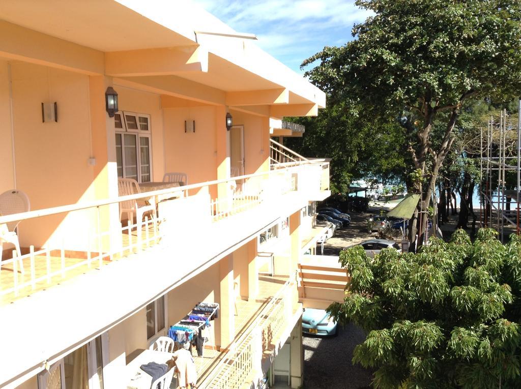 Ebrahim Flats - Grand Baie Beach Екстериор снимка