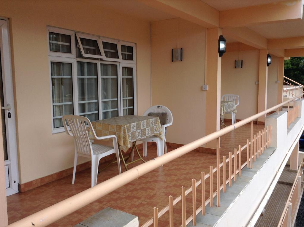 Ebrahim Flats - Grand Baie Beach Стая снимка