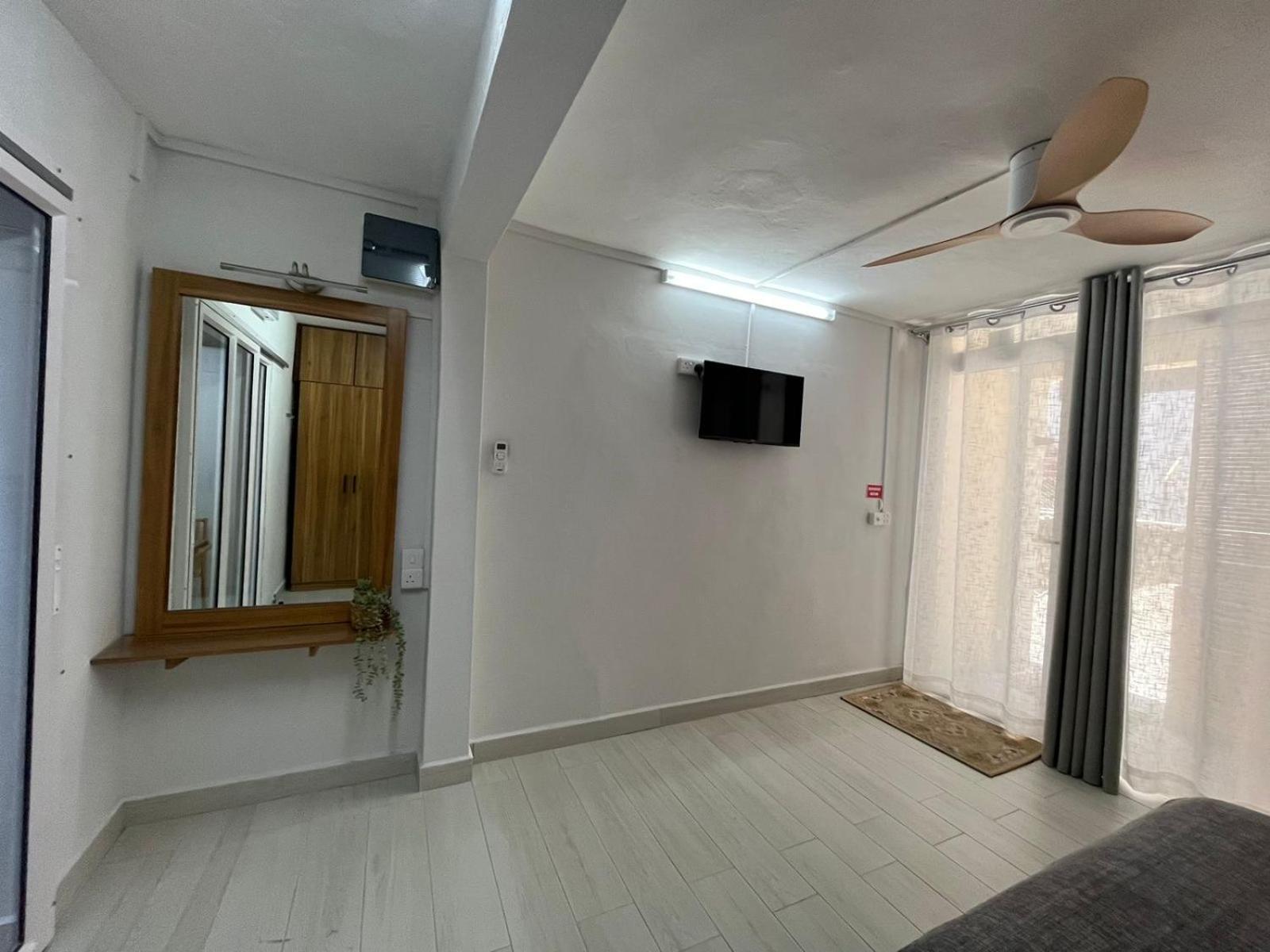 Ebrahim Flats - Grand Baie Beach Екстериор снимка